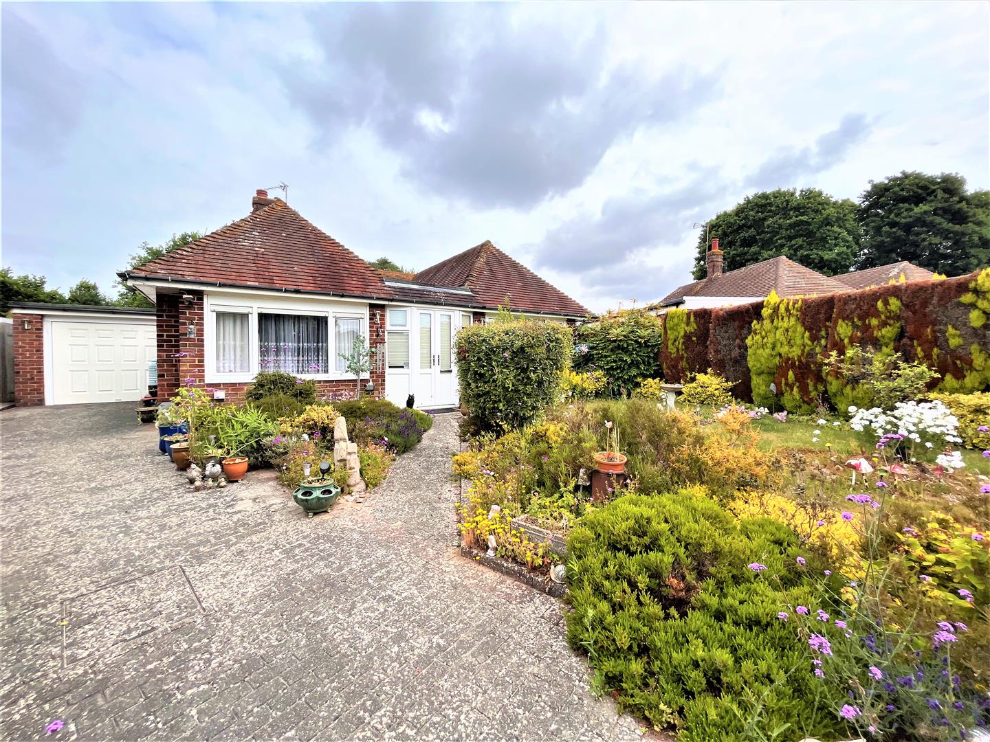 Properties For Sale/ Rent Hastings, Bexhill, Eastbourne